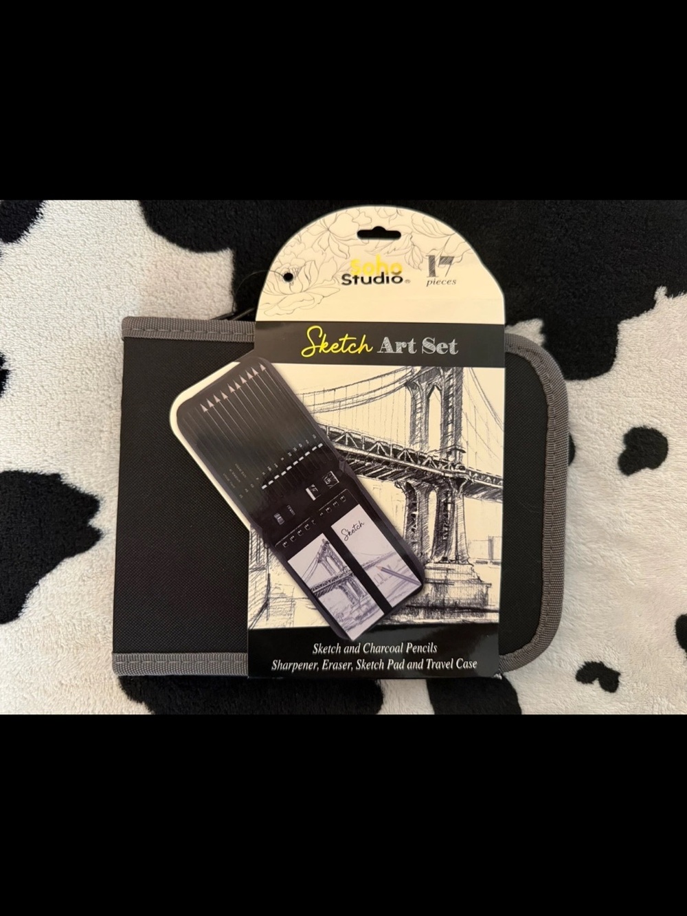 SOHO STUDIO NWT 17 PC. Sketch Art Set